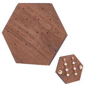 Серьги-гвоздики из орехового дерева