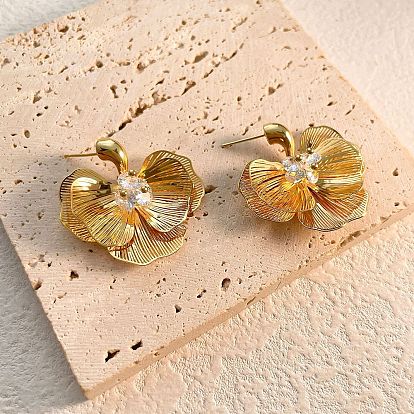 Серьги-гвоздики из латуни с микро-паве и прозрачным фианитом