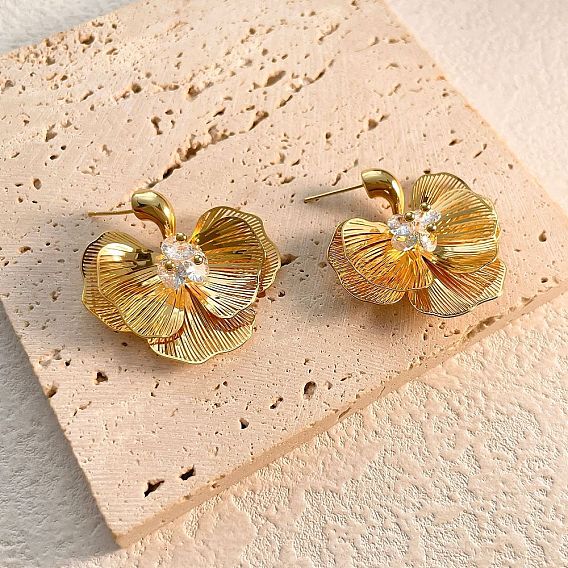 Серьги-гвоздики из латуни с микро-паве и прозрачным фианитом