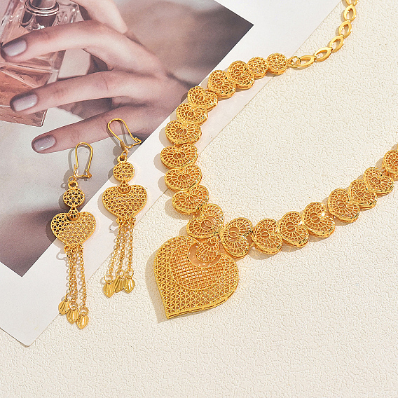 Элегантные серьги и колье в форме полого сердца из сплава с кисточками для женщин.