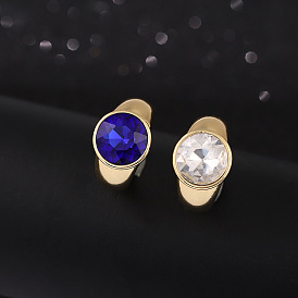 Retro Round Zircon Ring for Women with Unique Opening Design and Personalized Style