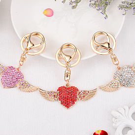 Fashion Heart-shaped Water Diamond Keychain Metal Creative Pendant Gift