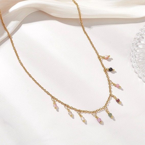 Ожерелье-нагрудник с гранеными круглыми натуральными разноцветными турмалинами диаметром 3 мм и цепочками из нержавеющей стали.