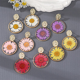 Charming Daisy Resin Earrings for Women, Transparent Floral Studs with Sweet and Fashionable Design