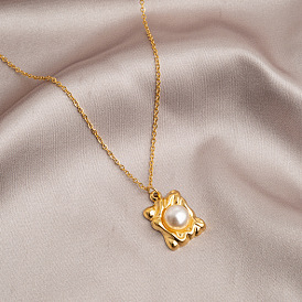 Collier pendentif rectangle de perles naturelles avec chaînes câblées en acier titane