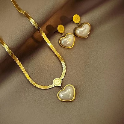 Minimalist Vintage Pearl Heart Titanium Steel Necklace for Women