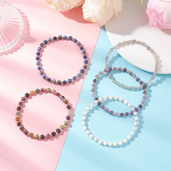 Эластичные браслеты для женщин из кубического натурального драгоценного камня и гальванически покрытого немагнитного синтетического гематита с бусинами.