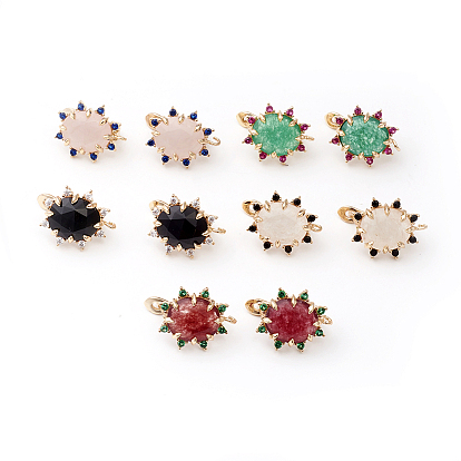 Серьги-кольца из натуральных драгоценных камней с застежкой сзади и горизонтальной петлей, фурнитура из латуни с покрытием из светлого золота и фианитов, граненые, цветок