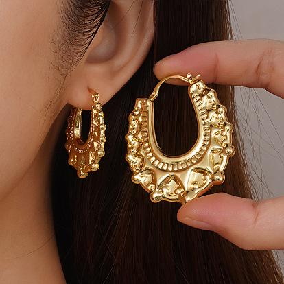 Boucles d'oreilles créoles vintage en laiton embossé en forme de larme