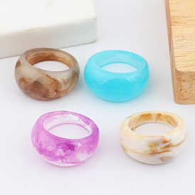Retro Resin Forest Style Ring with Cool Finger and Fashionable Gradient for Women