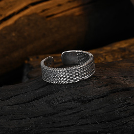 Minimalist Vintage Silver Ring for Women - Unique and Versatile Design