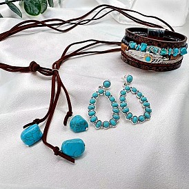 Ожерелья с подвесками из сплава и синтетической бирюзы, серьги-гвоздики в форме капли и многослойные браслеты с перьями