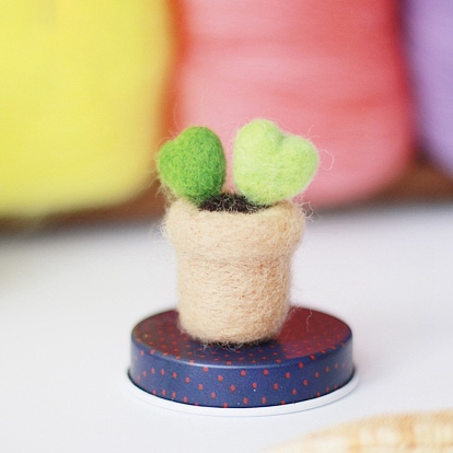 Kit de feutrage à l'aiguille cactus, y compris les instructions, 1 mousse pc, 3 aiguilles PC, 4 couleurs laine