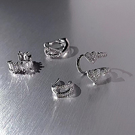 Luxury Diamond Clip-on Ear Cuff - Minimalist, Sophisticated, Versatile.