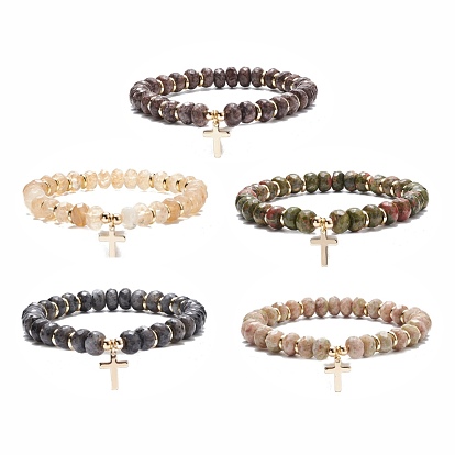 Rundes, perlenbesetztes, dehnbares Edelsteinarmband mit Kreuzanhänger aus Messing, Yogaschmuck für Frauen