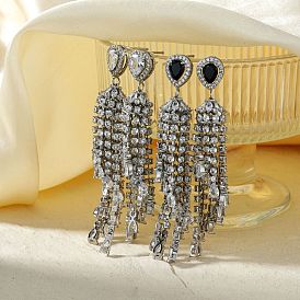 Fashionable Shiny Elegant Women's Stud Earrings withl Rhinestones and Tassels