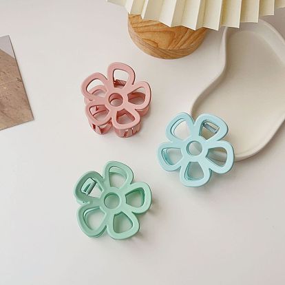 Chic Flower Hair Clip with Matte Finish and Cutout Design for Elegant Updos