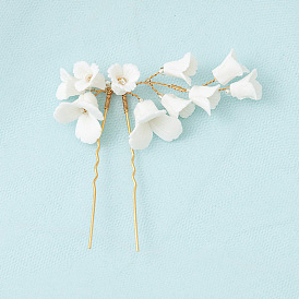 Handmade Pearl Ceramic White Flower U-shaped Hairpin for Bridal Headpiece.