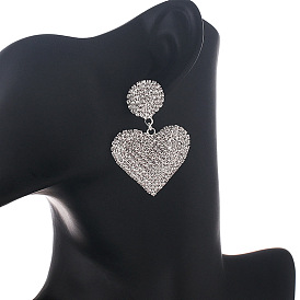 Heart-shaped personality earrings with diamond claw chain - European and American love.