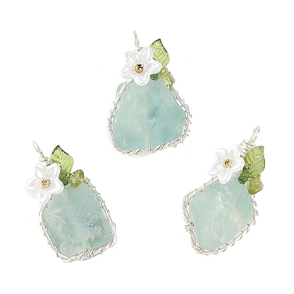 Pendentifs en fluorite verte naturelle enroulés de fil de cuivre, Breloques en forme de pépites avec fleur en acrylique blanche