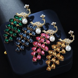 Golden Zinc Alloy Brooch, Rhinestone Lapel Pin with Imitation Pearl, Peacock