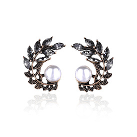 Vintage Natural Style Crystal Pearl Stud Earrings with Rhinestones