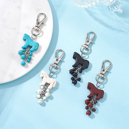 Подвеска в виде лошади, окрашенная синтетическим бирюзовым красителем., с поворотными застежками сплава