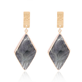 Chic and Unique Grey Resin Diamond-shaped Earrings for Fashionable Charm