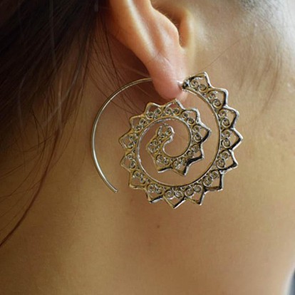 Серьги-гвоздики из спирального сплава