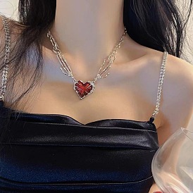 Collar con colgante gótico de aleación de esmalte rojo oscuro con forma de mano de esqueleto y corazón para mujer