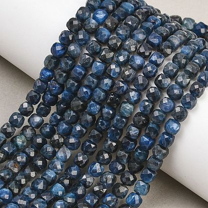 Натуральные нити из кианита / цианита / дистенового бисера, кубические, граненые