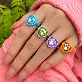 Минималистский шик: 3-слойное кольцо в форме сердца с бриллиантовыми акцентами для девушек, вдохновленных природой