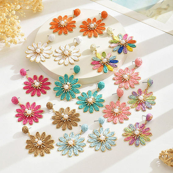 Серьги-гвоздики из цветочного сплава из рафии, с пластиковым жемчугом и хрустальными стразами, золотые