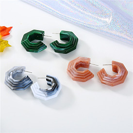 Boucles d'oreilles uniques en acrylique à texture en forme de C - à la mode, rétro et personnalisé