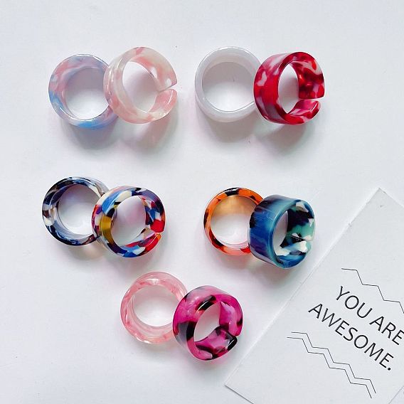 Adjustable Acrylic Marble Pattern Couple Rings for Women, Light Luxury Design