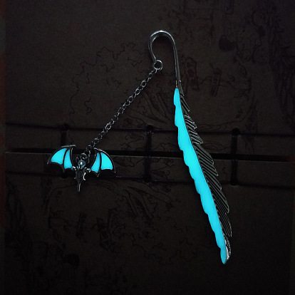 Luminous Alloy Bookmark, Glow in the Dark Feather Shape Bookmark, Bat/Deer's Head Pendant Book Marker