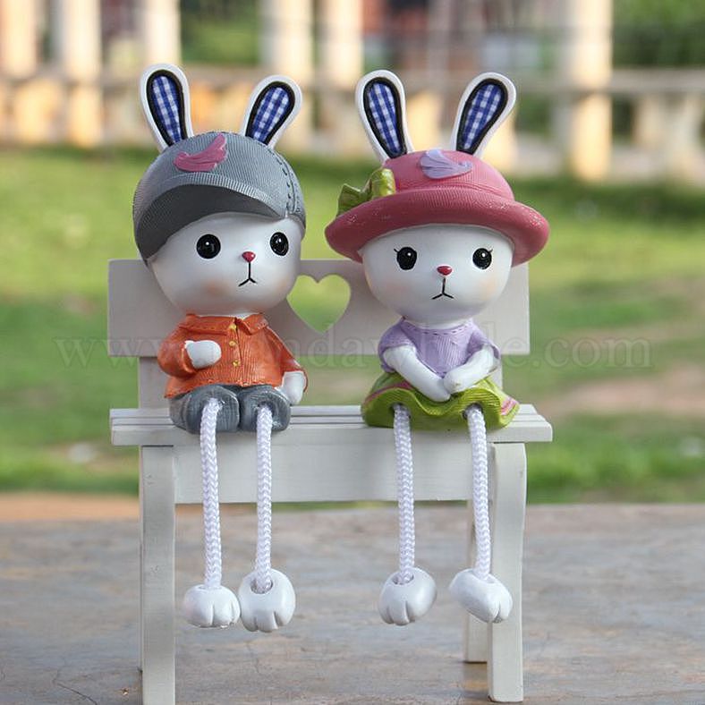 China Factory Cute couple cute rabbit hanging feet doll resin