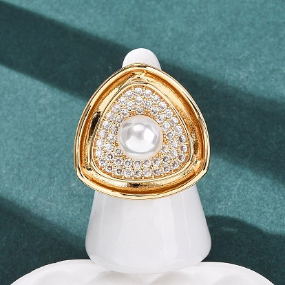 Регулируемые латунные кольца-манжеты с микропаве из прозрачных кубических цирконий и жемчугом из АБС-пластика., треугольные, белые