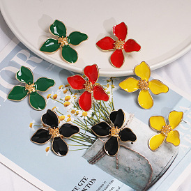 Chic and Elegant Flower Earrings for Women - Unique, Minimalist Ear Studs with a Touch of Oil Shine