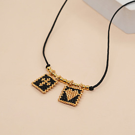 Collier croix coeur coloré avec perles de verre bohème - bijoux romantiques