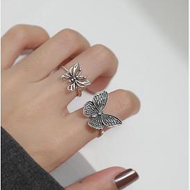 Retro Hollow Butterfly Ring Set - 2 Pieces, Fashionable Joint Rings