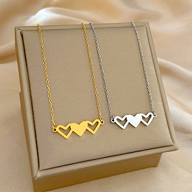 Heart-shaped Gold Necklace for Women - Minimalist Style, Collarbone Chain, Fashion Accessory.