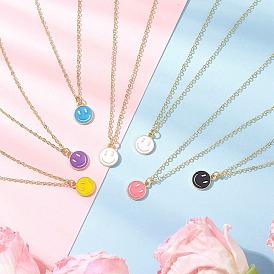 Ожерелья с подвеской в виде улыбающегося лица из эмали, ожерелья из латуни для женщин, золотые