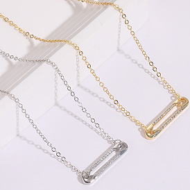 Sparkling Rhinestone Paperclip Pendant Necklace - Unique 14K Chain for Women's Fashion