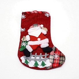 Papá Noel colgando calcetín navideño, con patrón de cuadros, bolsa de regalo de dulces, para la decoración del árbol de navidad