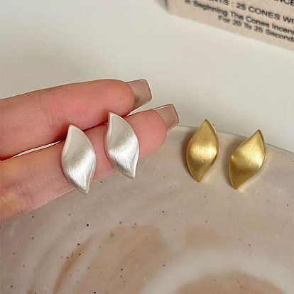 Серьги сплава, витая лист