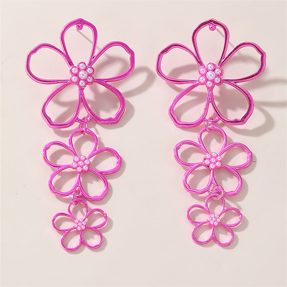 Серьги-гвоздики из сплава и искусственного жемчуга ко Дню святого Валентина, полые цветок