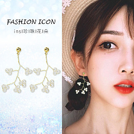 Fashionable Irregular Pearl Branch Earrings - Floral Decoration, Slimming Earrings for Women.