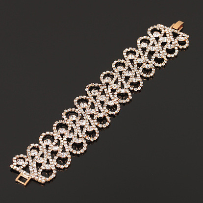 Элегантный серебряный женский браслет с кристаллами и стразами с преувеличенно гламурным дизайном