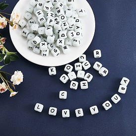 20 pcs perles de silicone de lettre de cube lumineux 12x12x12 perles d'alphabet de dés carrés de mm avec 2 entretoise de trou de mm perles de lettre en vrac pour la fabrication de bijoux de collier de bracelet